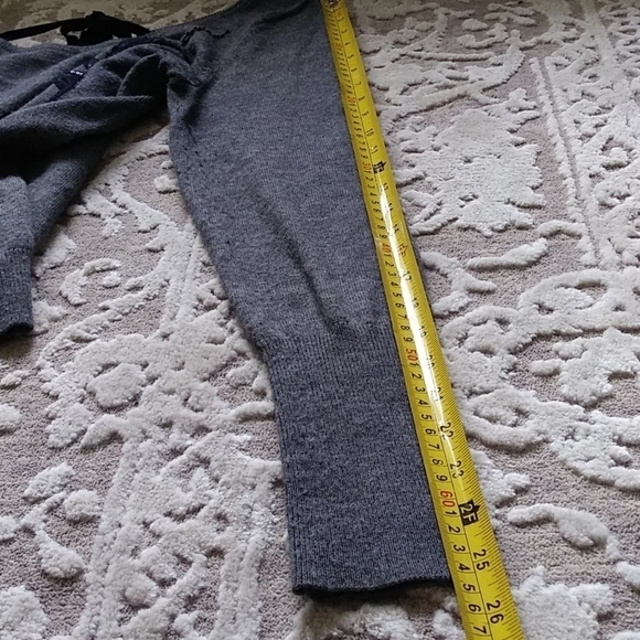 Anthro ANGEL of the NORTH gray sweater floral M - Picture 14 of 14